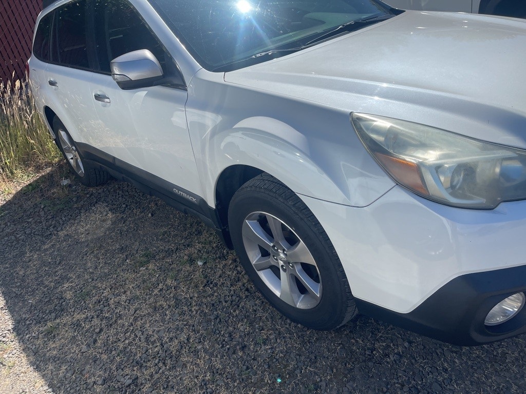 Used 2013 Subaru Outback Limited with VIN 4S4BRBSC8D3287007 for sale in McMinnville, OR