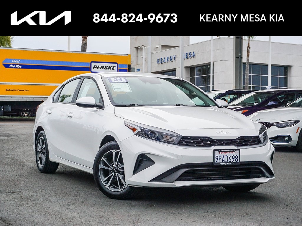 2024 Kia Forte LXS's photo