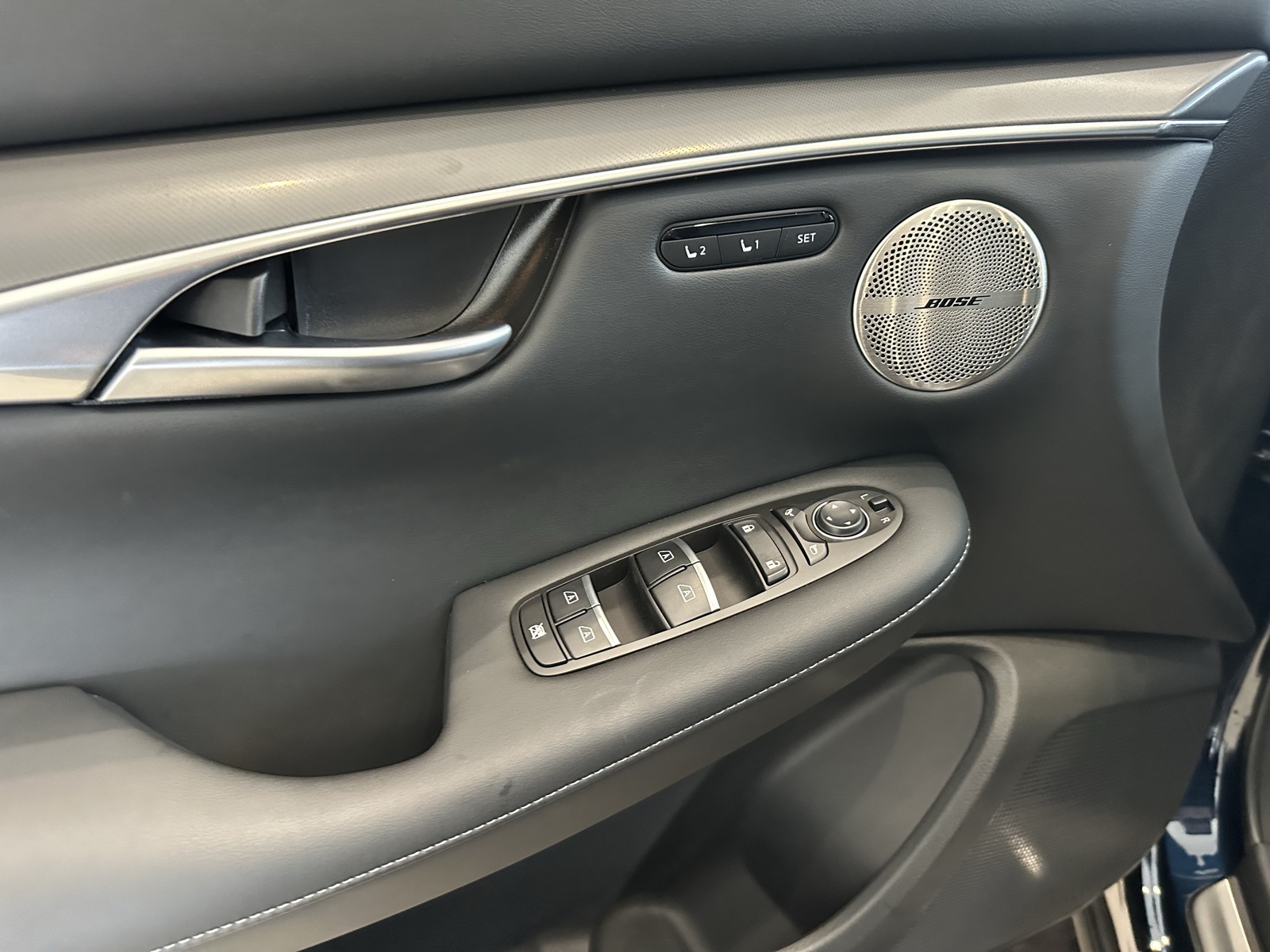 2025 Infiniti QX50 Luxe AWD photo 10