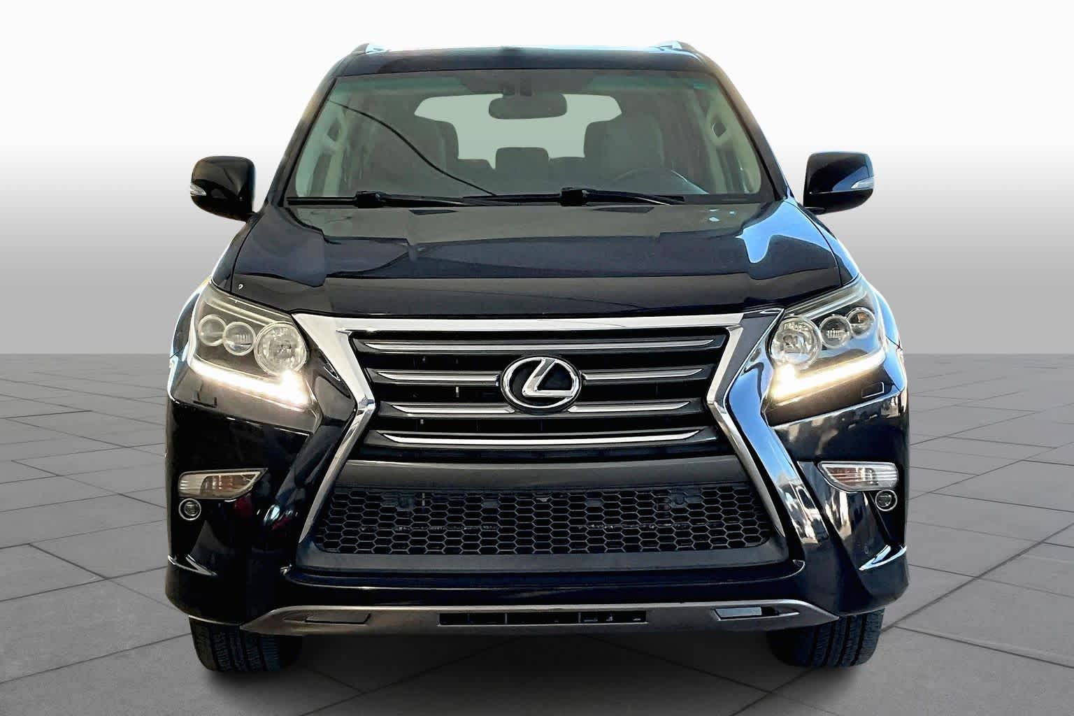 2015 Lexus GX 460 Luxury photo 3