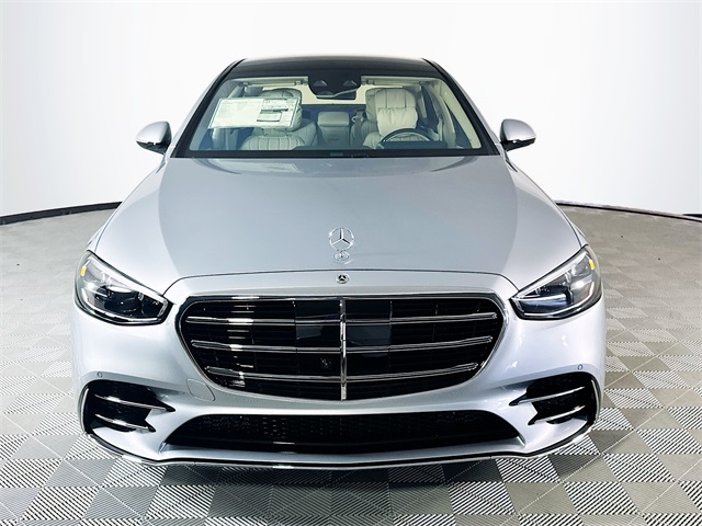 2026 Mercedes Benz S 500 4MATIC photo 2