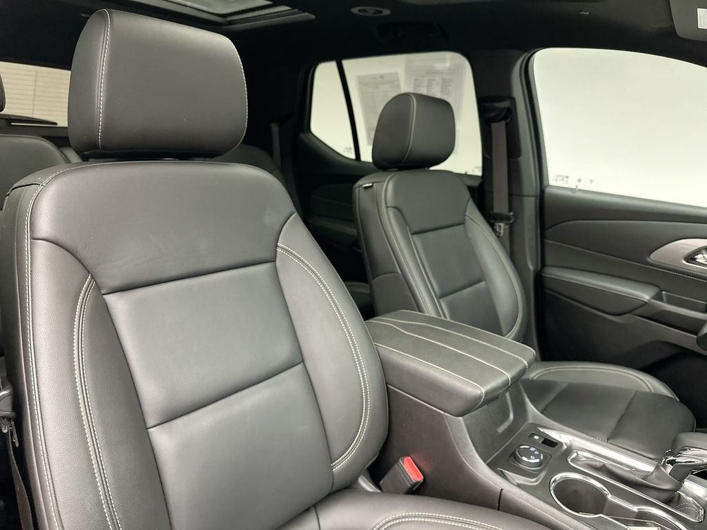 2023 Chevrolet Traverse Leather photo 6