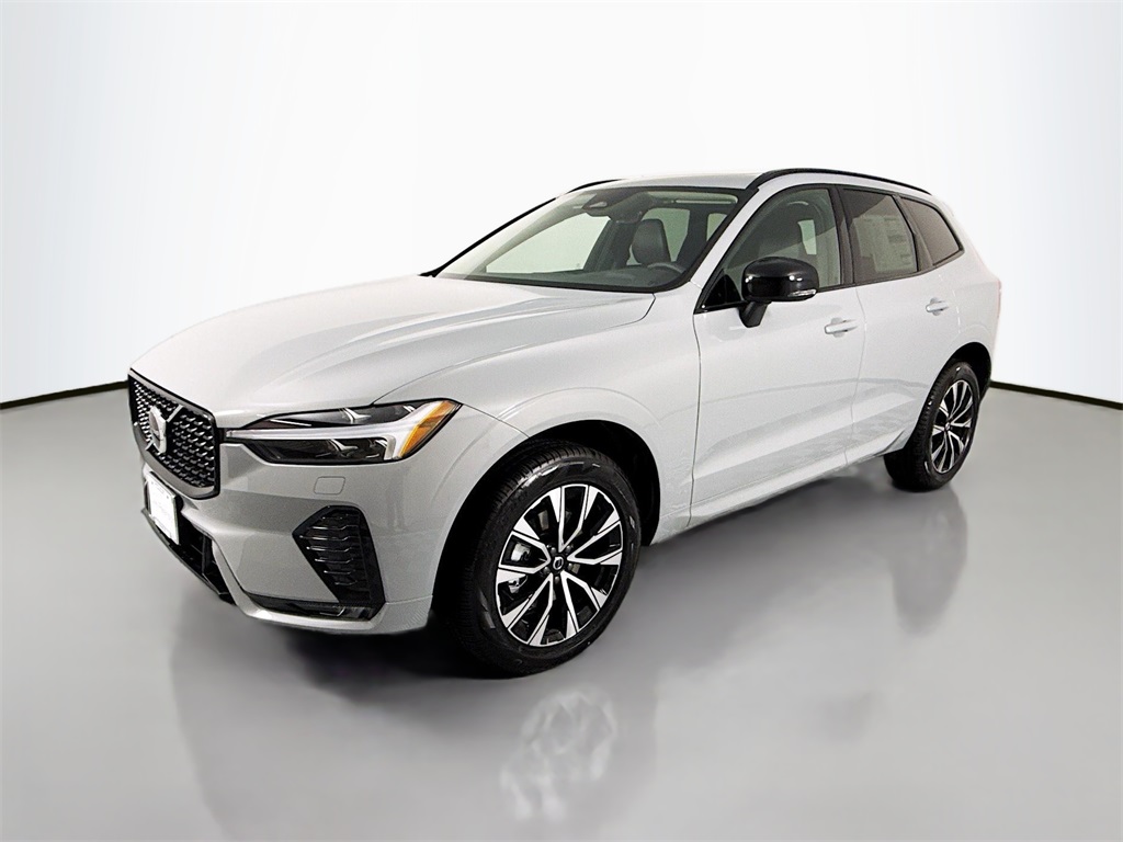 2025 Volvo XC60 Core