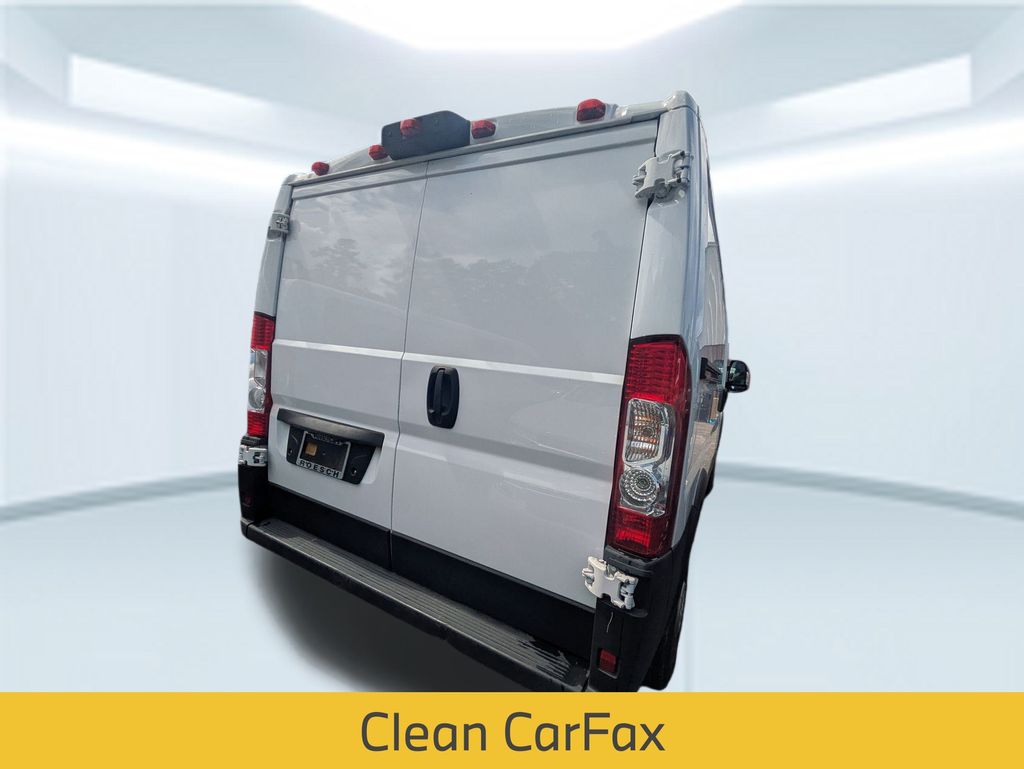 2024 Ram ProMaster 1500 Tradesman photo 4