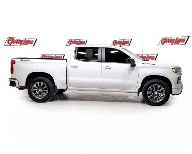 2023 Chevrolet Silverado 1500 RST photo 3