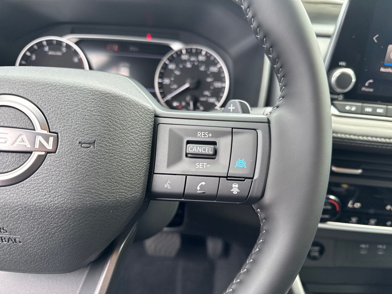 2026 Nissan Rogue SV photo 14