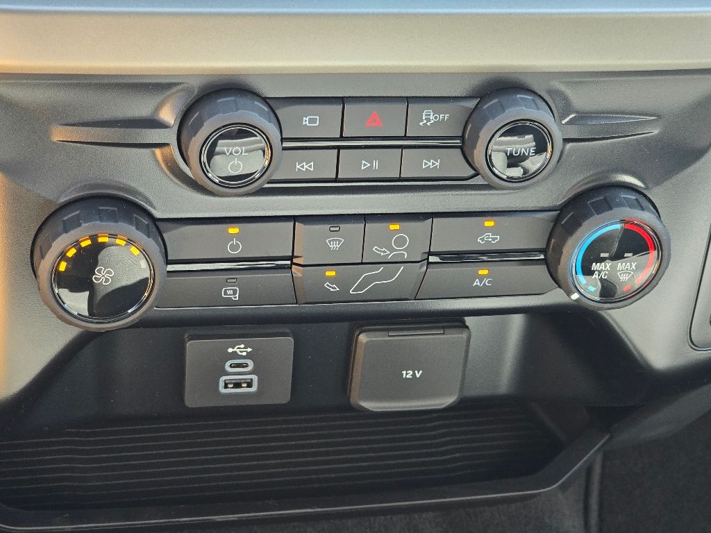 2025 Ford F-350 XLT photo 14