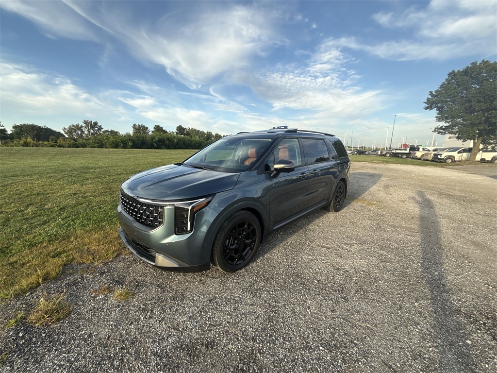 2025 Kia Carnival SX Prestige's photo