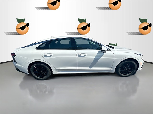 2026 Kia K5 LXS photo 8