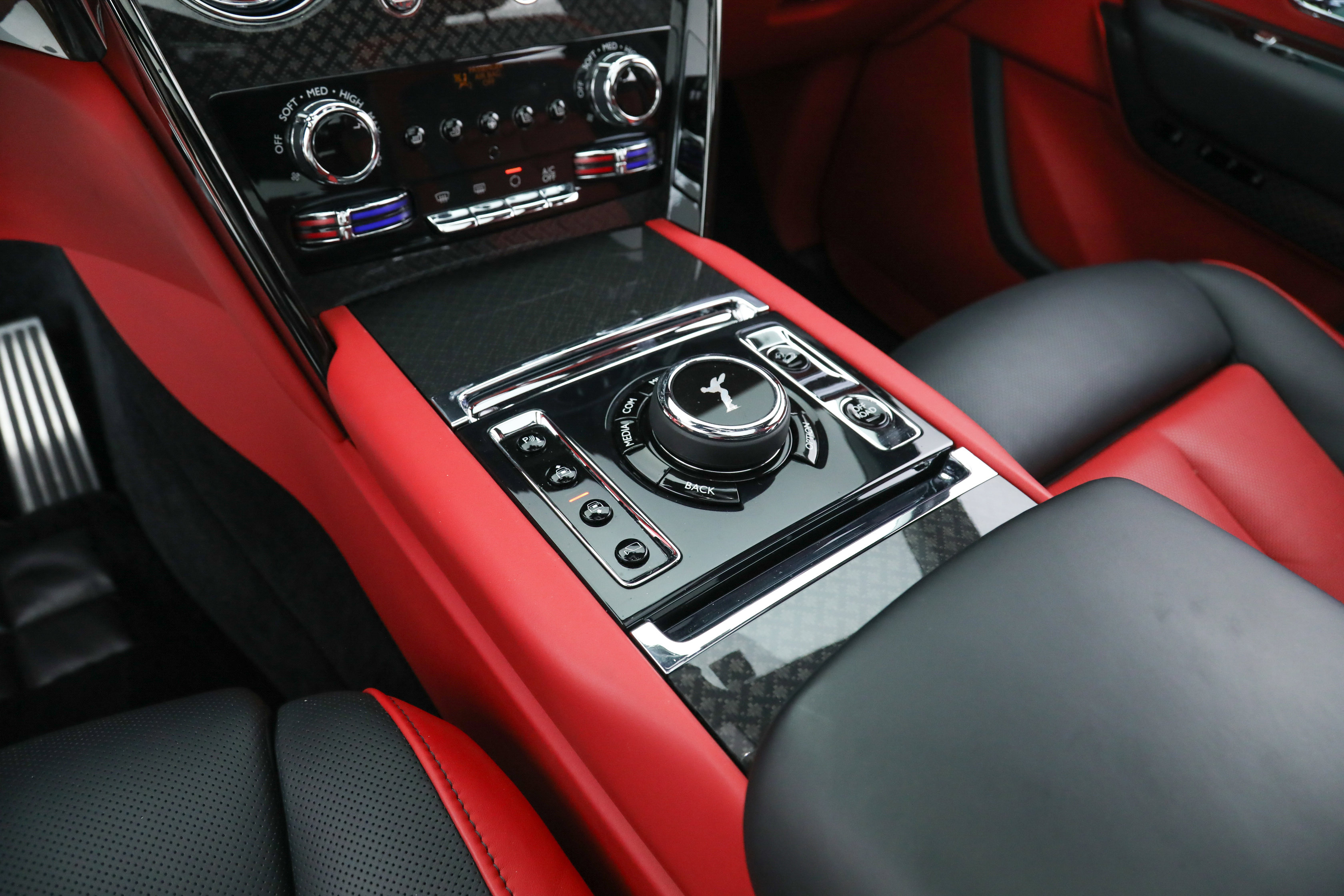 2023 Rolls Royce Cullinan Black Badge photo 33