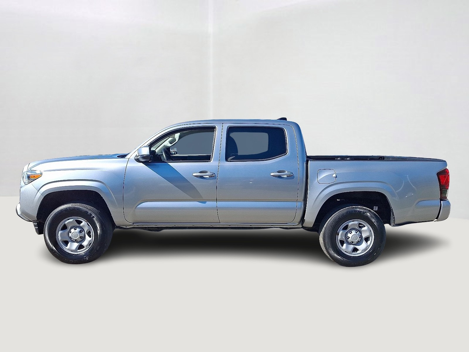 2022 Toyota Tacoma SR photo 8