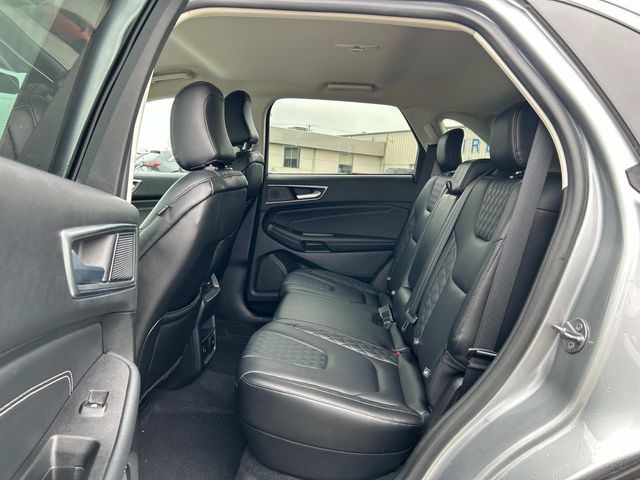 2024 Ford Edge Titanium photo 10