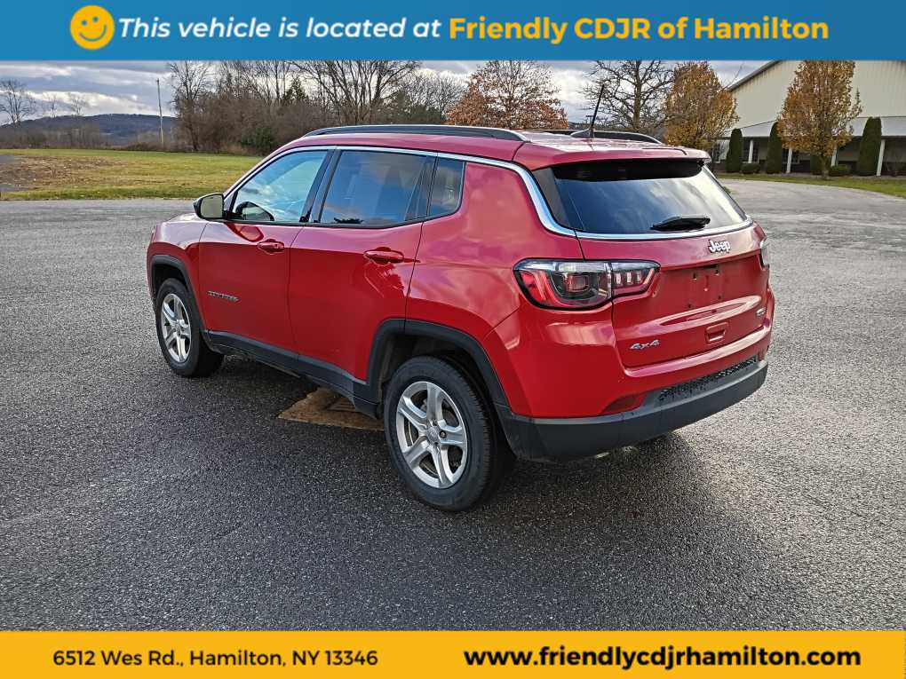 2023 Jeep Compass North Edition Latitude photo 3