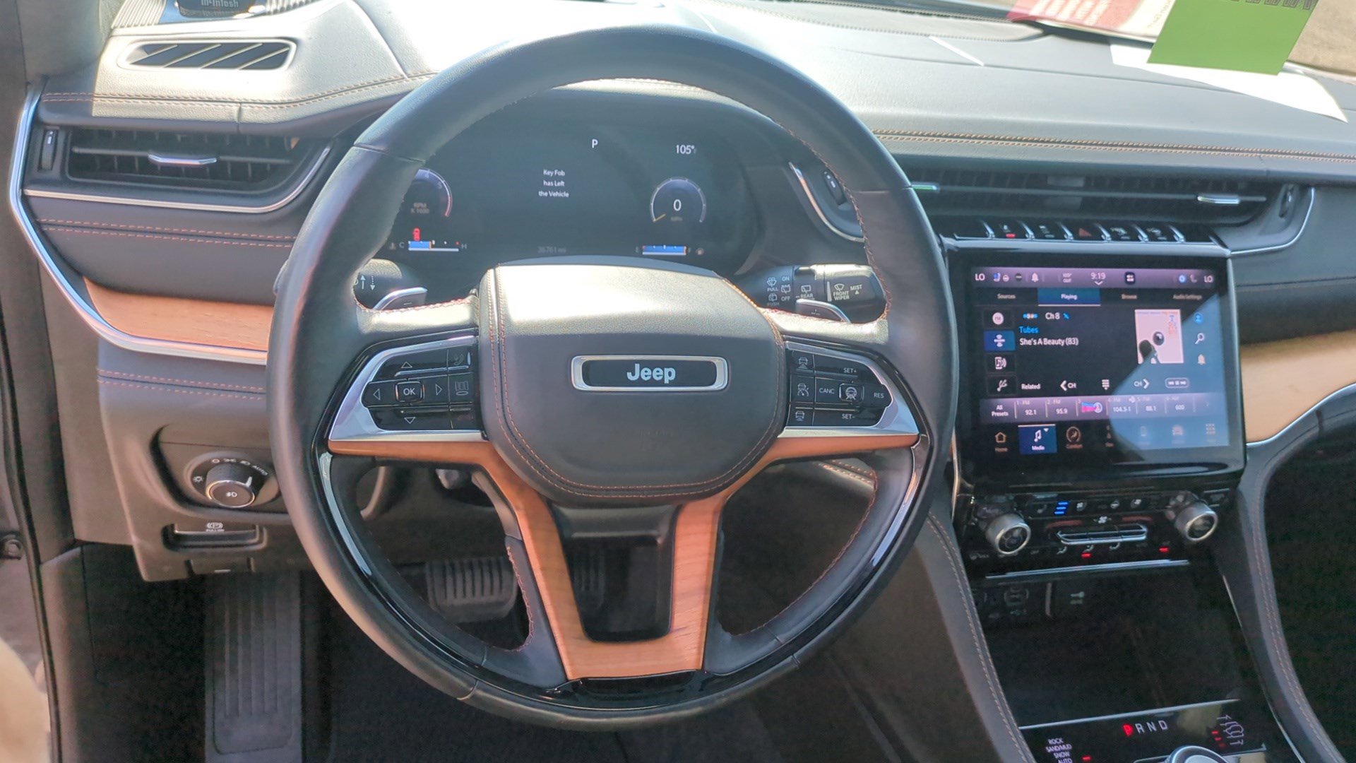2021 Jeep Grand Cherokee L Summit Reserve photo 16
