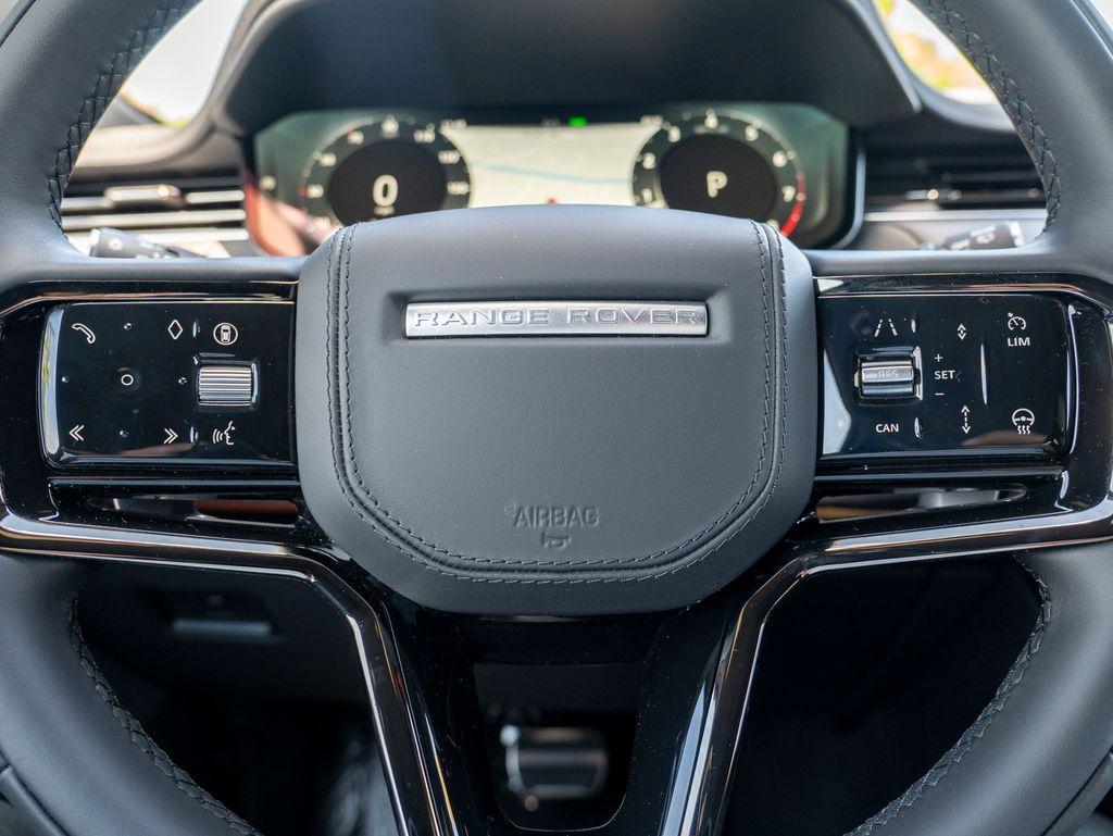 2025 Land Rover Range Rover Sport SE photo 13