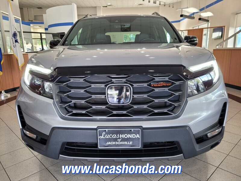 2023 Honda Passport TrailSport photo 2