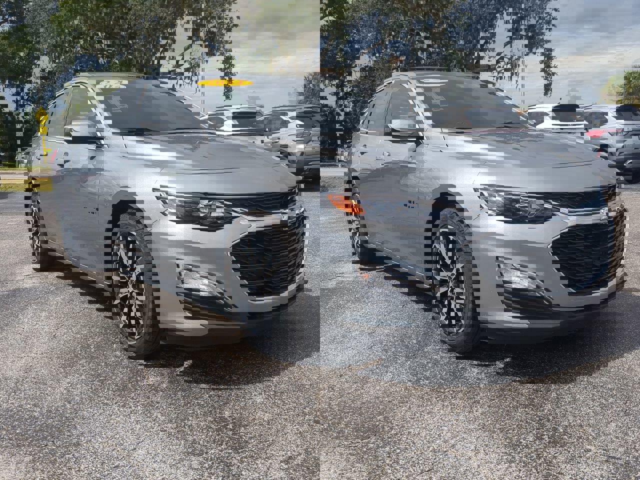 2024 Chevrolet Malibu RS photo 2