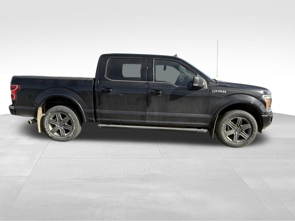 2020 Ford F-150 XLT photo 2