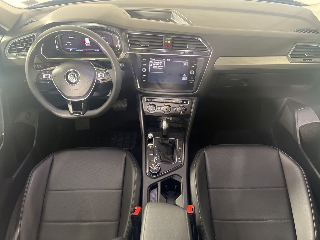 2020 Volkswagen Tiguan SEL photo 2