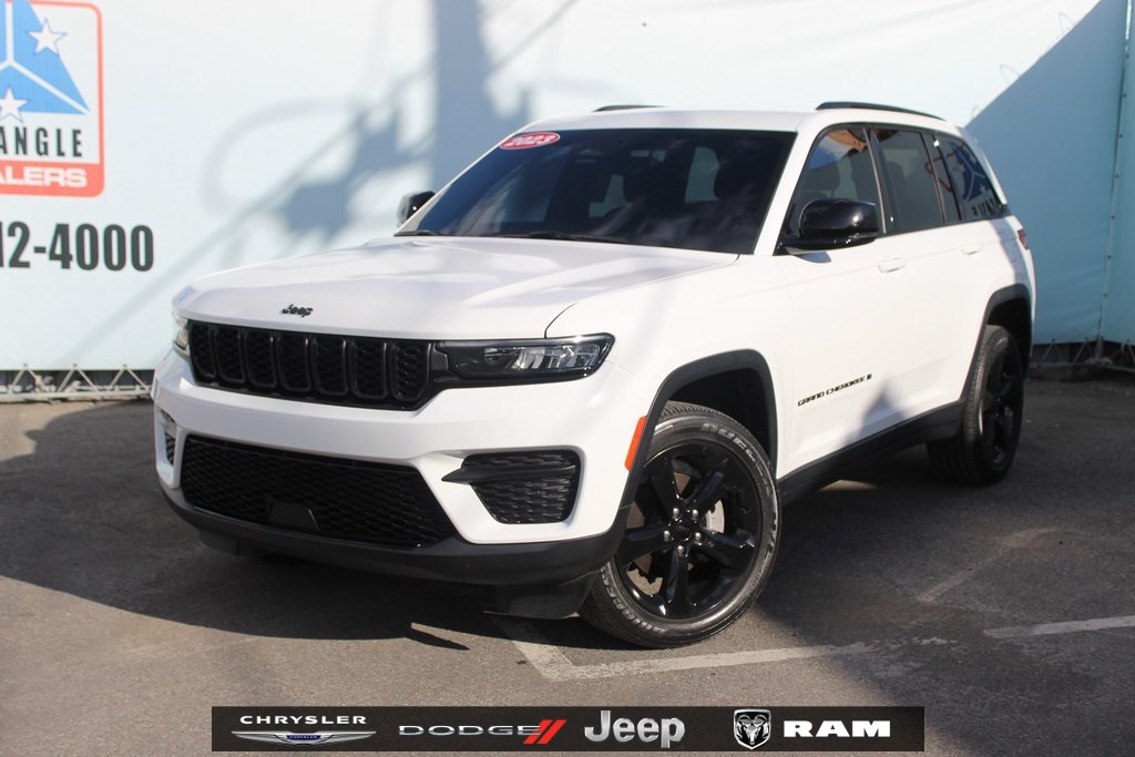 2023 Jeep Grand Cherokee Altitude's photo