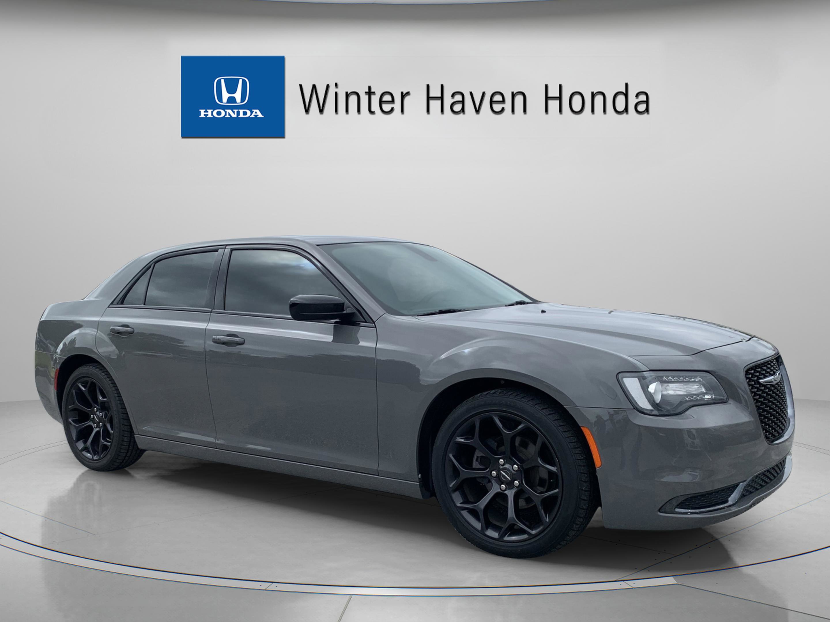 2019 Chrysler 300 Touring