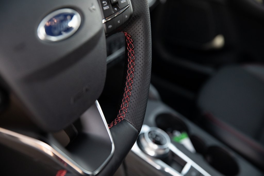 2025 Ford Escape ST-Line photo 20