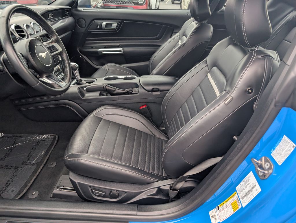 2022 Ford Mustang Mach 1 photo 9