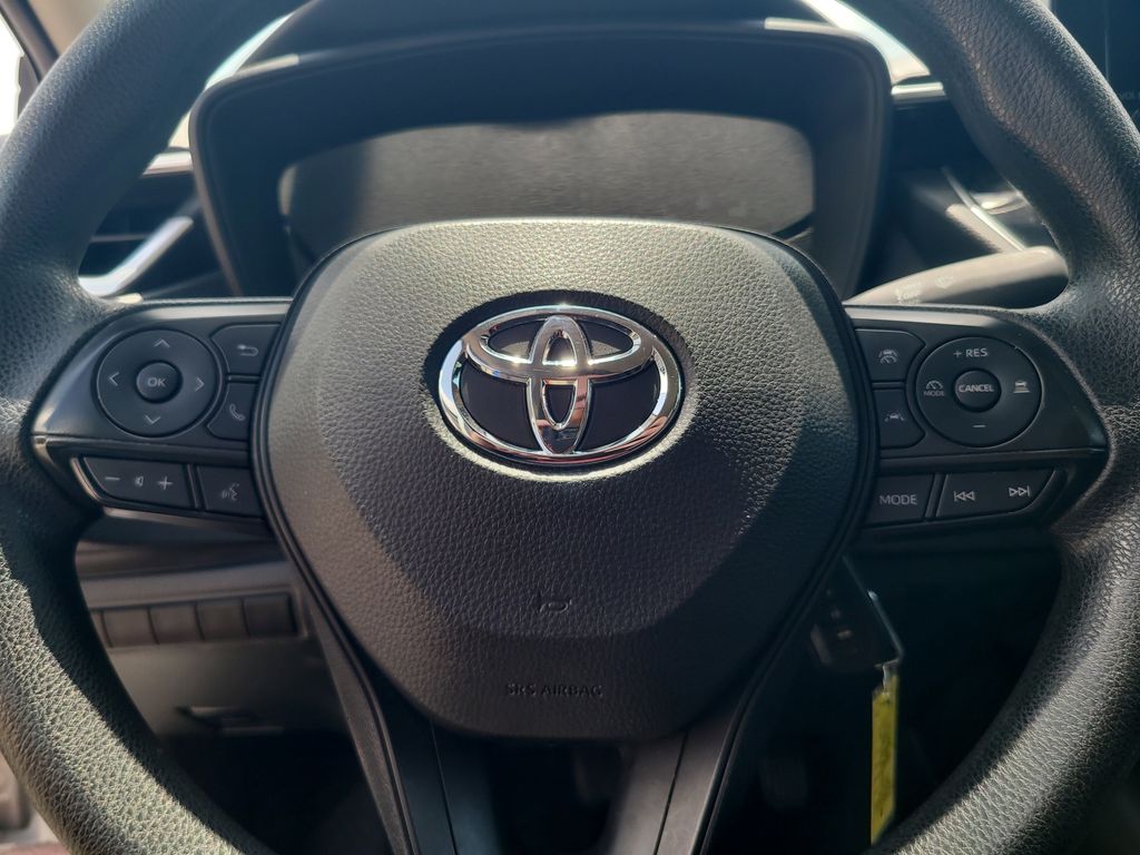2023 Toyota Corolla LE photo 12