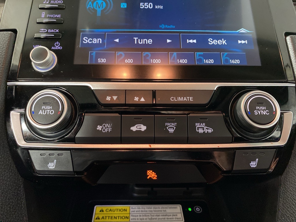 2019 Honda Civic Touring photo 17