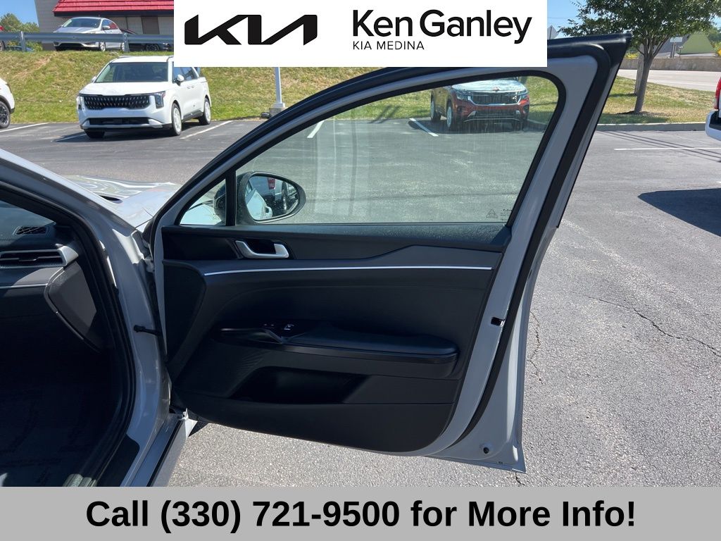 2023 Kia K5 GT-Line photo 49