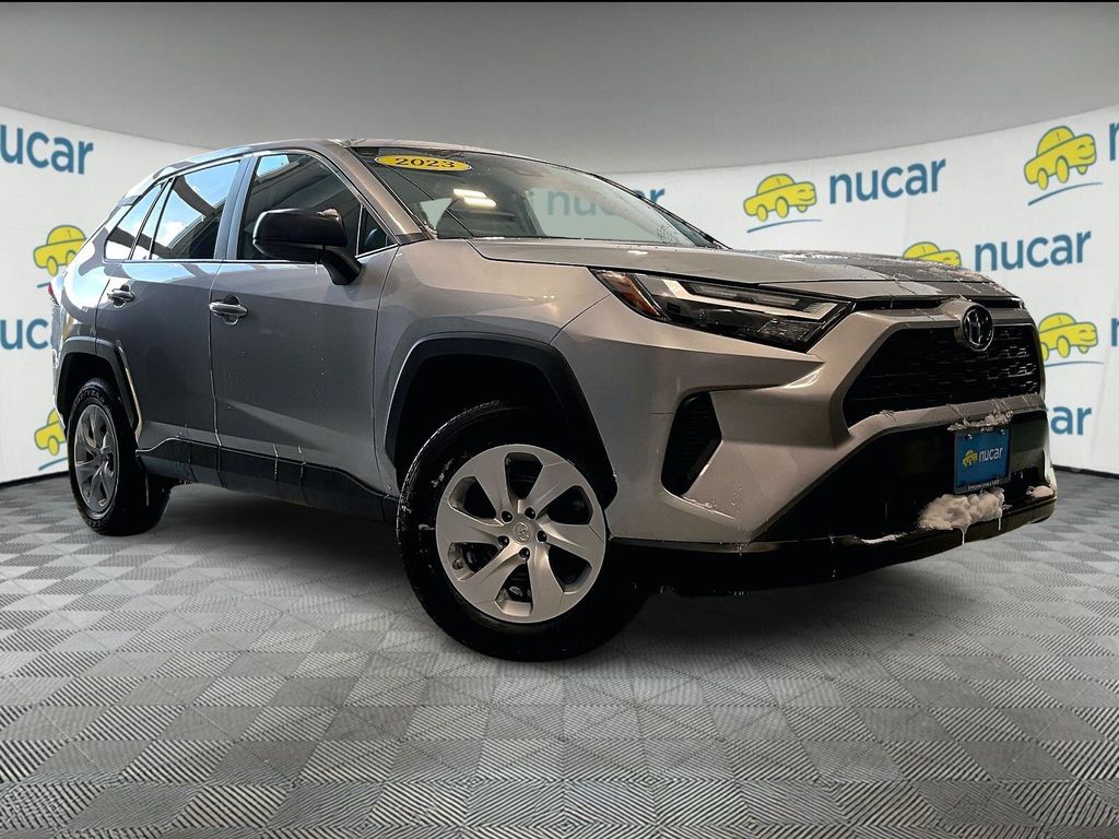 2023 Toyota RAV4 LE