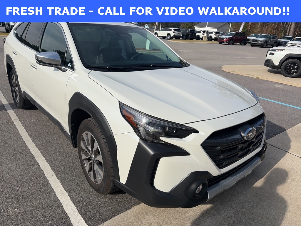 2025 Subaru Outback Touring's photo