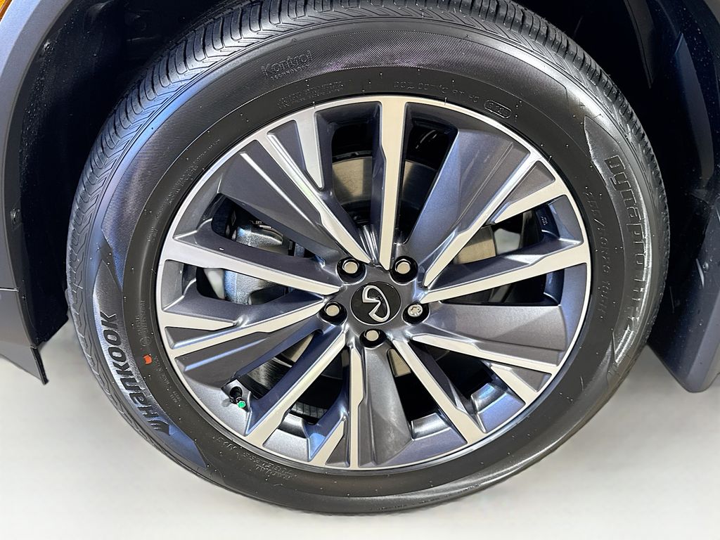2026 Infiniti QX60 Luxe photo 39