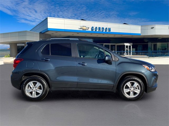 2022 Chevrolet Trax LT photo 4