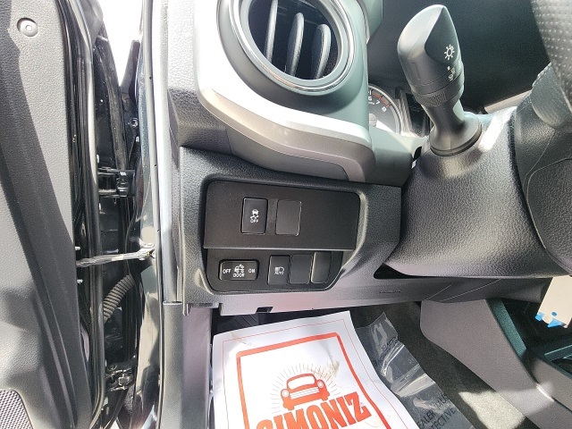 2022 Toyota Tacoma SR5 V6 photo 19