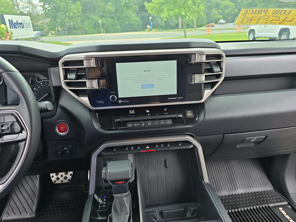 2022 Toyota Tundra SR5 photo 19