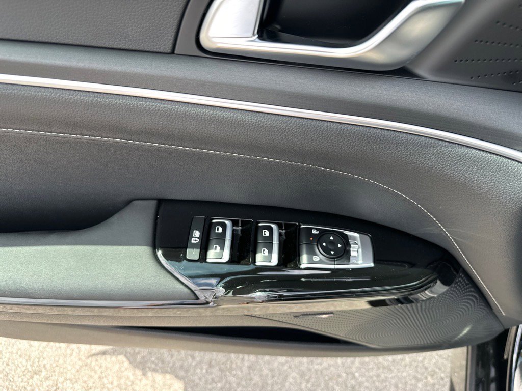 2026 Kia K5 GT-Line photo 13