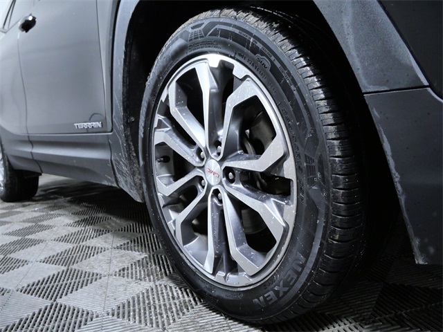 Used 2018 GMC Terrain SLT with VIN 3GKALVEX5JL181037 for sale in Apple Valley, Minnesota