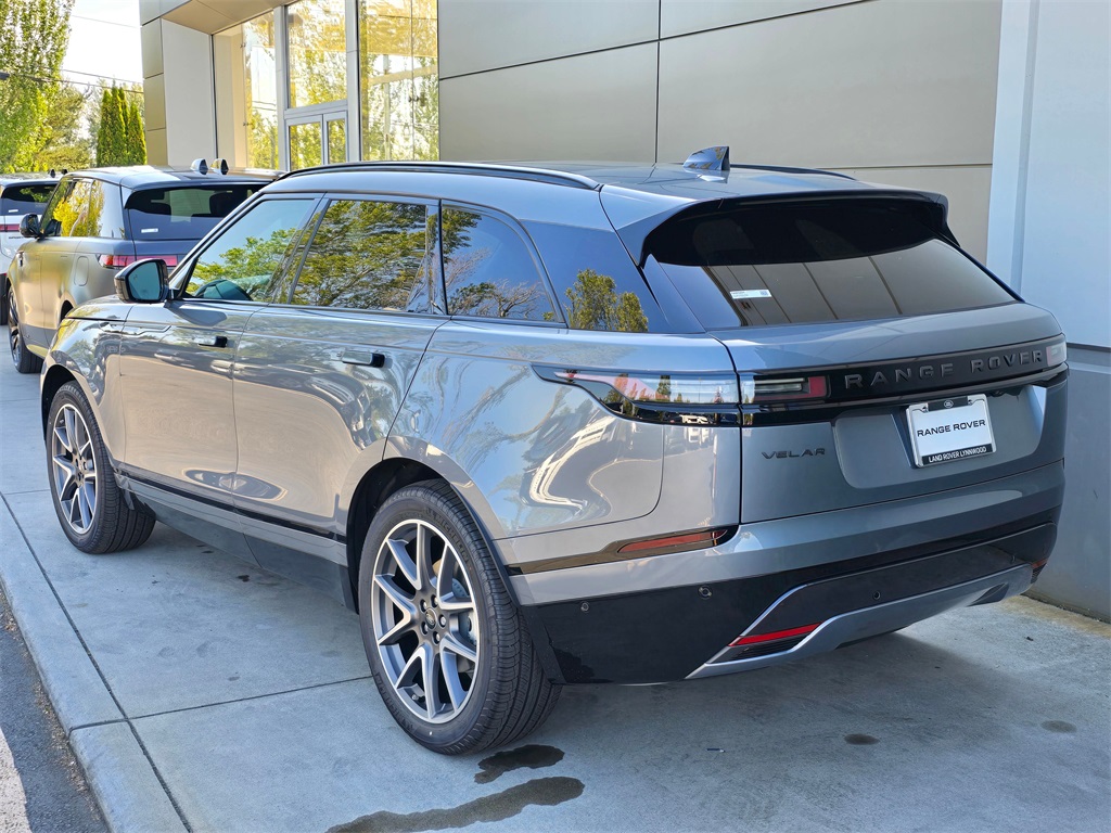 2026 Land Rover Range Rover Velar SE photo 5