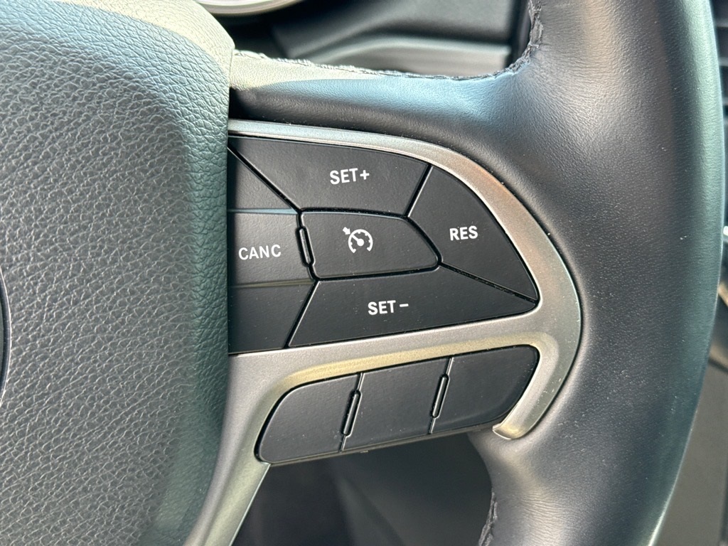 2022 Jeep Cherokee Laredo X photo 19