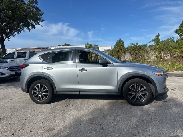 2017 Mazda CX-5 Grand Touring photo 4