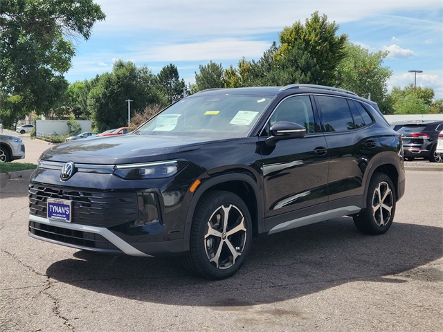 2025 Volkswagen Tiguan SE photo 3