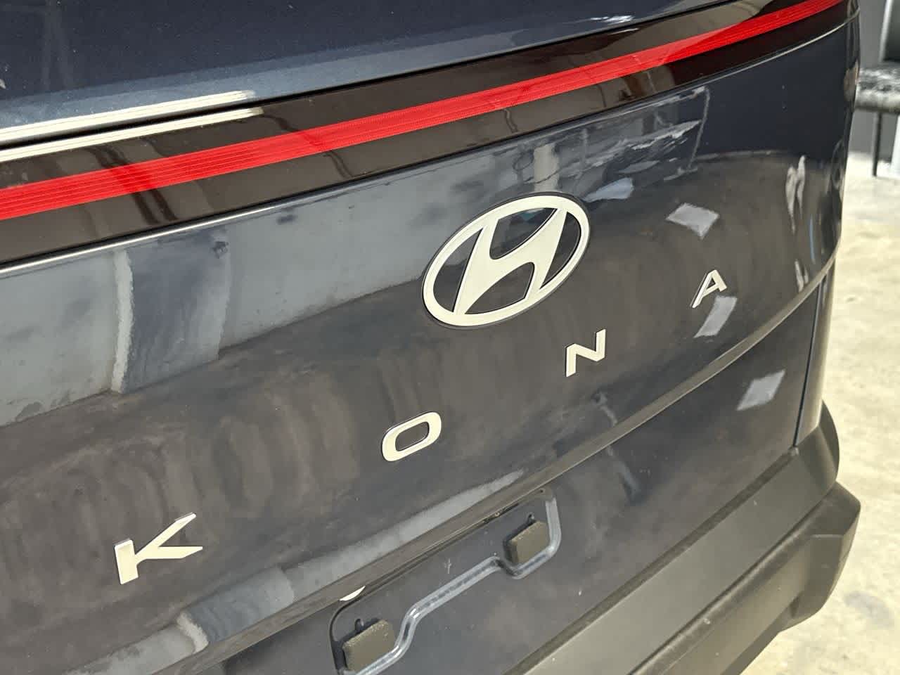 2026 Hyundai Kona SEL photo 9
