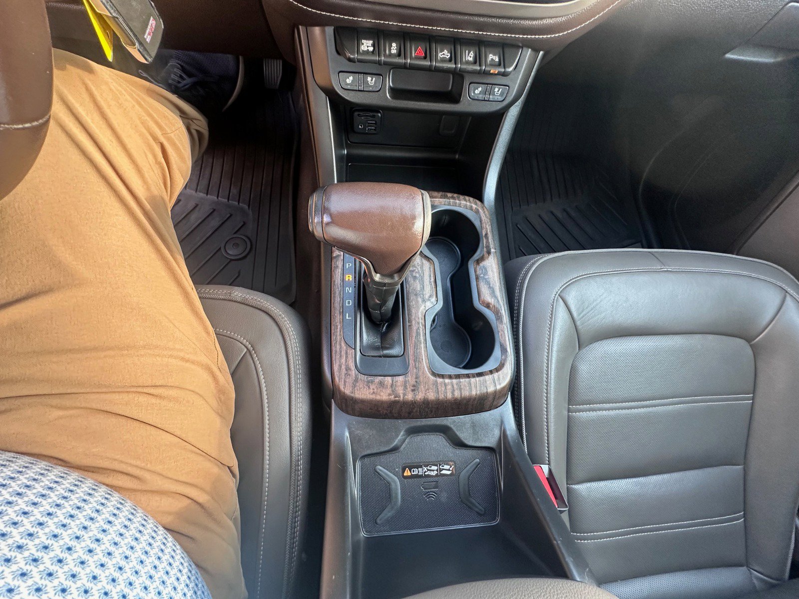 2021 Gmc Canyon Denali photo 16