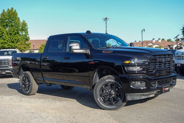 2025 Ram 2500 Big Horn photo 2