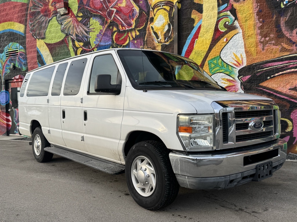 2010 Ford E-Series Econoline Wagon XL