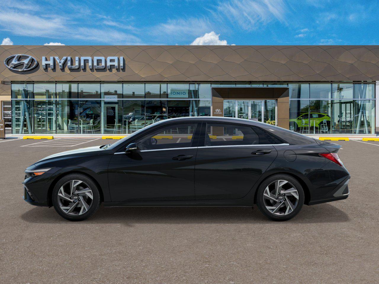 2025 Hyundai Elantra Hybrid Limited photo 3