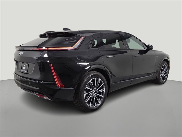 2024 Cadillac Lyriq Sport photo 3