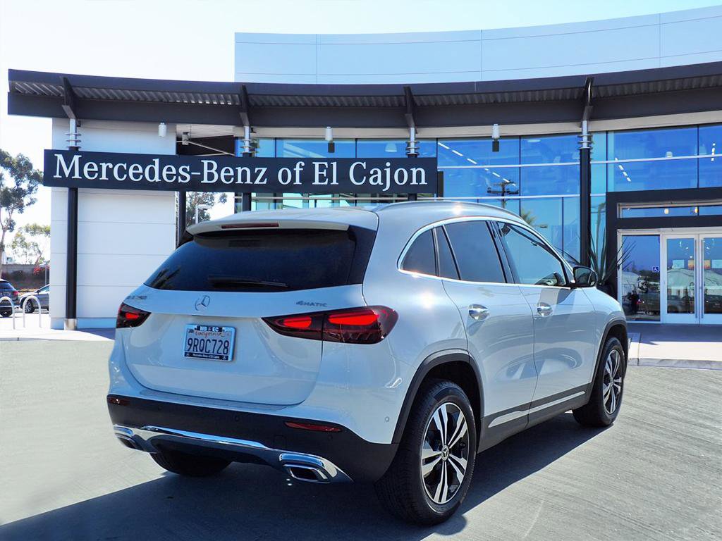 2025 Mercedes Benz GLA 250 4MATIC photo 3