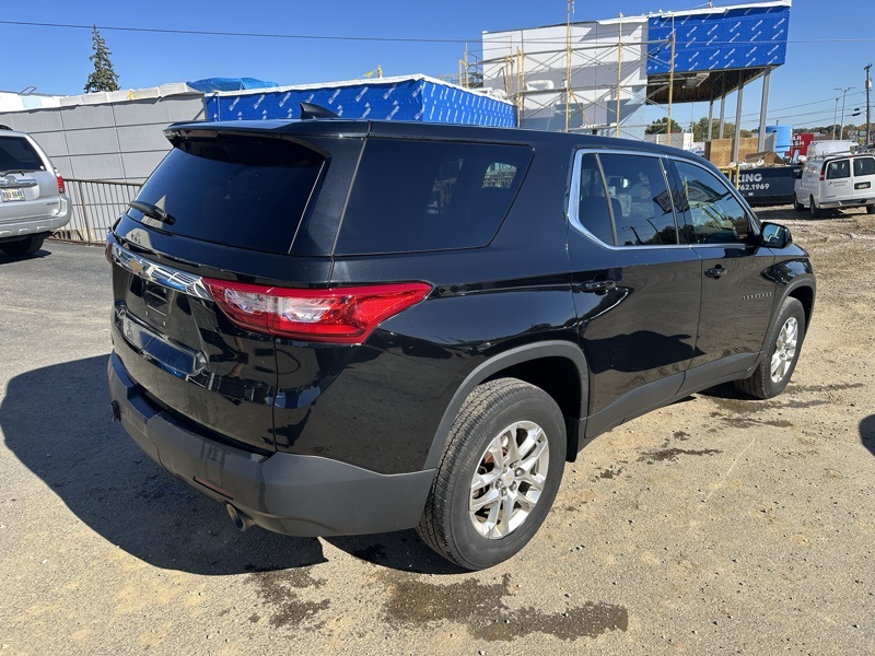 2020 Chevrolet Traverse LS photo 3
